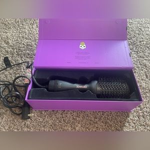 Amika Blowdry Brush